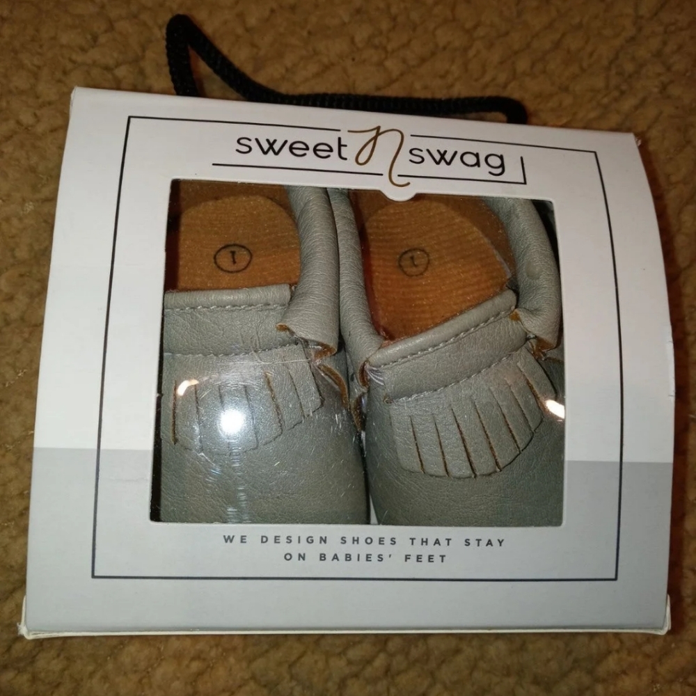 Grey sweet n swag moccs